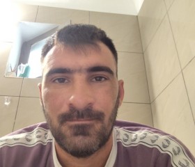 Bill, 35, Lamia