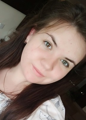Алиса, 25, Россия, Киров (Кировская обл.)