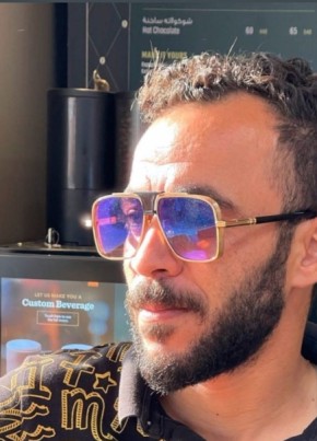 Mahmoud из القاهرة 33 года