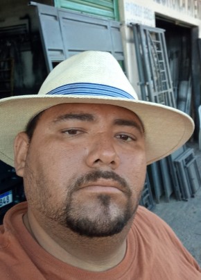 Leonardo из Petrolina 30 лет