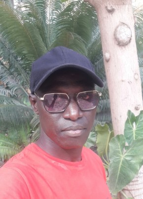 Diagne, 36, République du Sénégal, Dakar