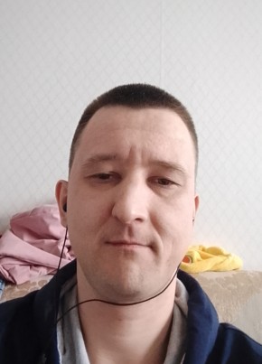 Саша из Покровска 19 лет