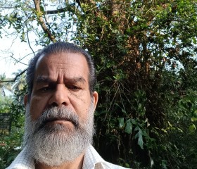 Mohan, 70 лет, Kozhikode