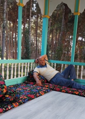 Olim из Samarqand 52 года