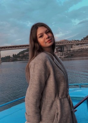Оля, 21, Россия, Москва