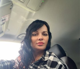 Yulianna, 45, Saint Petersburg