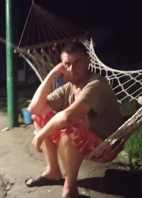 Руслан из Беслана 18 лет