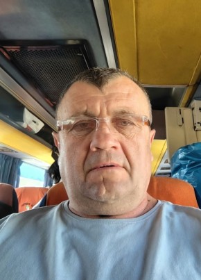 SERHII из Würzburg 62 года