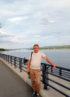 Дмитрий, 40, Россия, Сурское