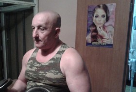 Vladimir, 58 - Just Me