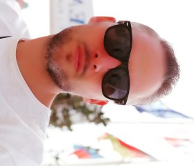 Fabito, 42, Carquefou