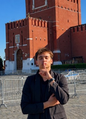 роман из Ярославли 21 год