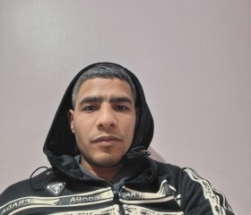 Saber, 30, Bethnal Green