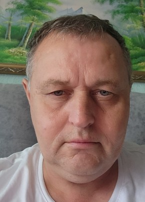 Михаил из Губкина 52 года
