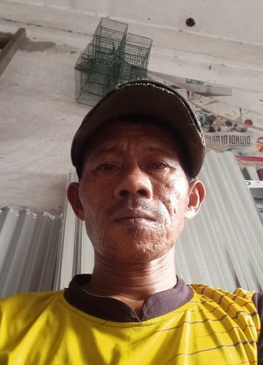 Tumadi из Jambi 44 года