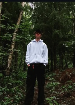 Denis, 19, Russia, Moscow