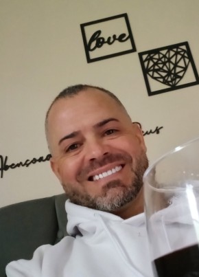 Esequiel из Novo Hamburgo 44 года