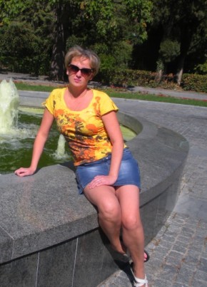 Алена, 57, Россия, Ялта