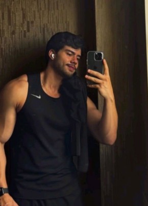Gustavo из Assis 26 лет