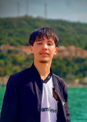 Ilyas, 20, People’s Democratic Republic of Algeria, Tiaret