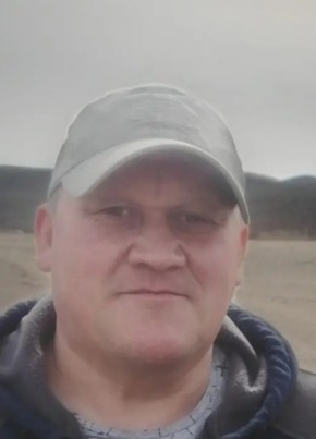 Алекснй из Кавалерово 49 лет