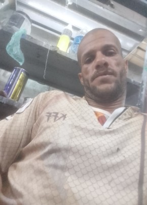 Bruno Rogério dá из Cabo Frio 34 года