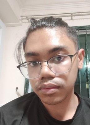 Gray, 25, Singapore, Singapore