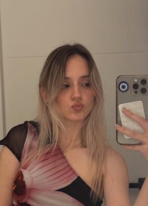 Алина из Краснодара 20 лет