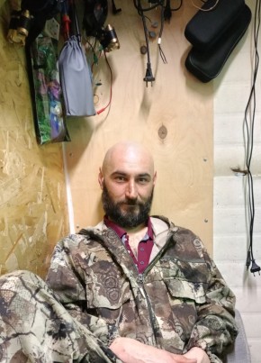 Александр, 42, Россия, Елизово