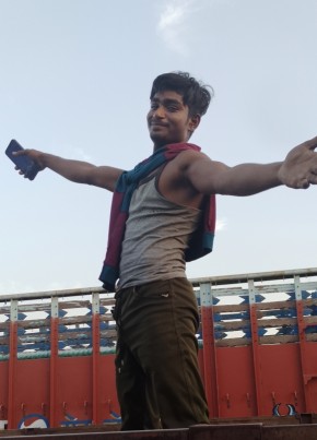 Sonu Khan, 31, India, Ahmedabad
