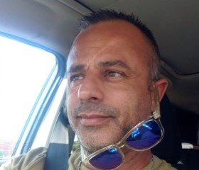 Leo, 49, San Sperate