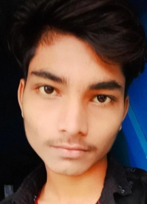 Aashish Soni, 19, India, Raipur (Chhattisgarh)