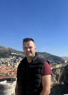 Mile, 36, Bosna i Hercegovina, Mostar