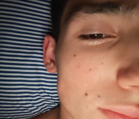 Yiyes, 19, Buenos Aires