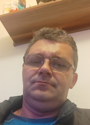 Цветомир Боянов, 49, Република България, София