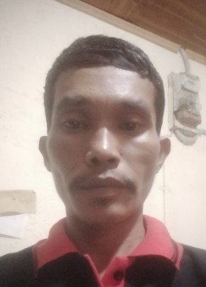 Husen из Djakarta 39 лет