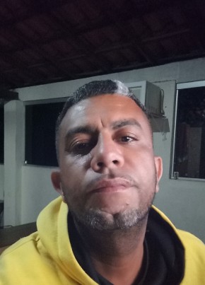 Lucas Peixoto из Contagem 43 года