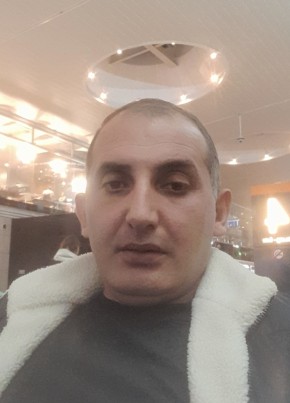 Георгий из Երեվան 44 года