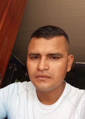 Luis из Santafe de Bogotá 26 лет