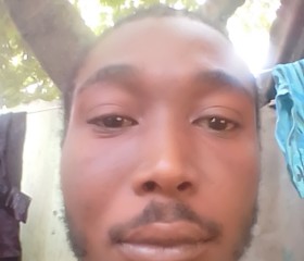 Smiley, 32, Kingston