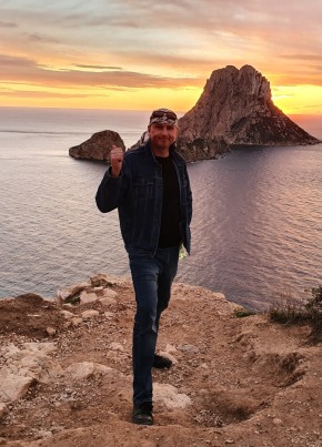 Alex, 41, Spain, Ibiza
