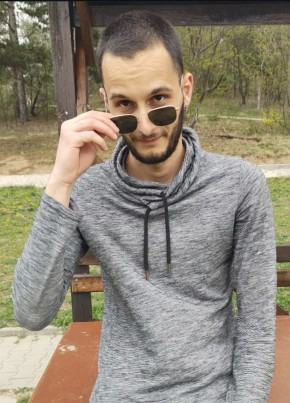 Иван из Казанлъка 29 лет