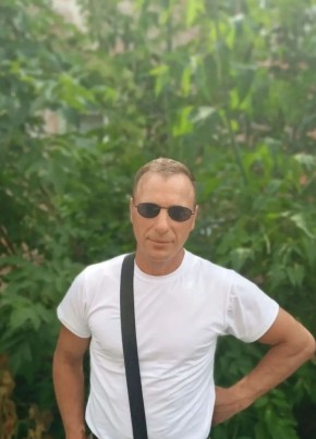 Гена из Данилова 52 года