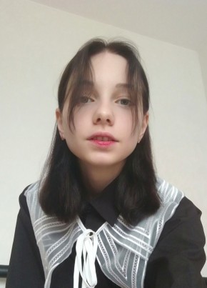 Аня, 18, Россия, Псков