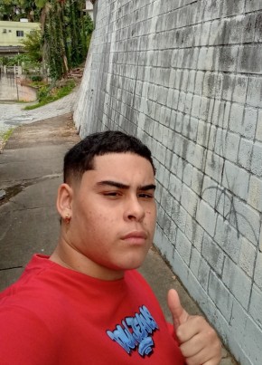 Kaiky из Blumenau 18 лет