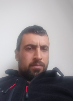 Emirkan, 33, Türkiye Cumhuriyeti, Melegübü