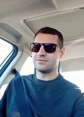 Максим из Коломны 38 лет