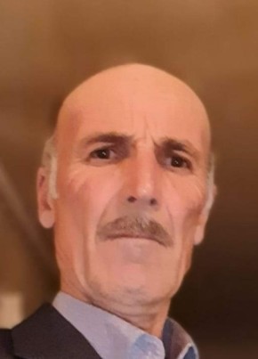 Низами из Bakı 64 года