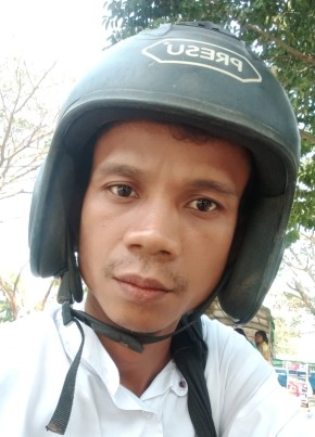 Nay Linn Htun, 37, Myanmar (Burma), Rangoon