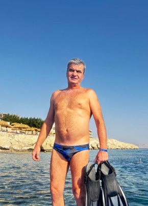 Александр из Нягани 50 лет